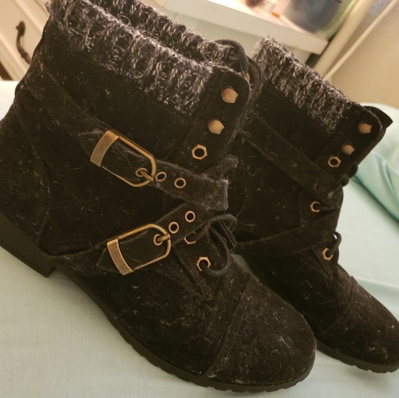 Black and grey flat ankle boots with buckl… - Picture 1 of 5